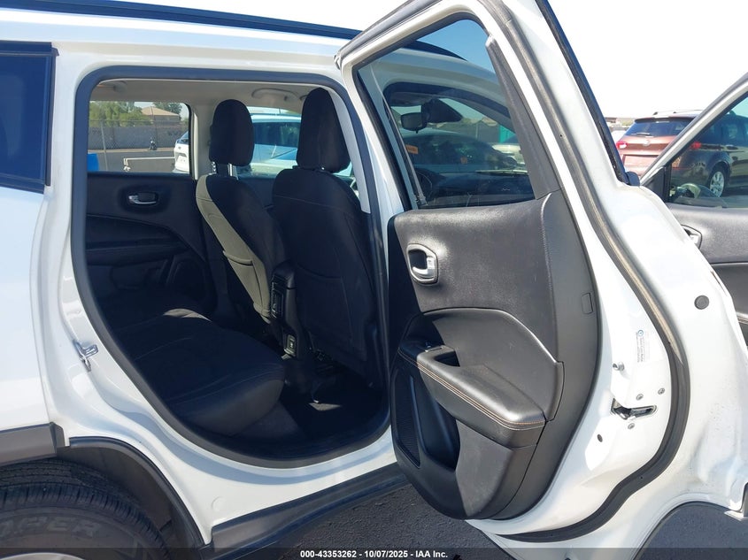 2017 Jeep New Compass Sport Fwd VIN: 3C4NJCAB7HT629497 Lot: 43353262