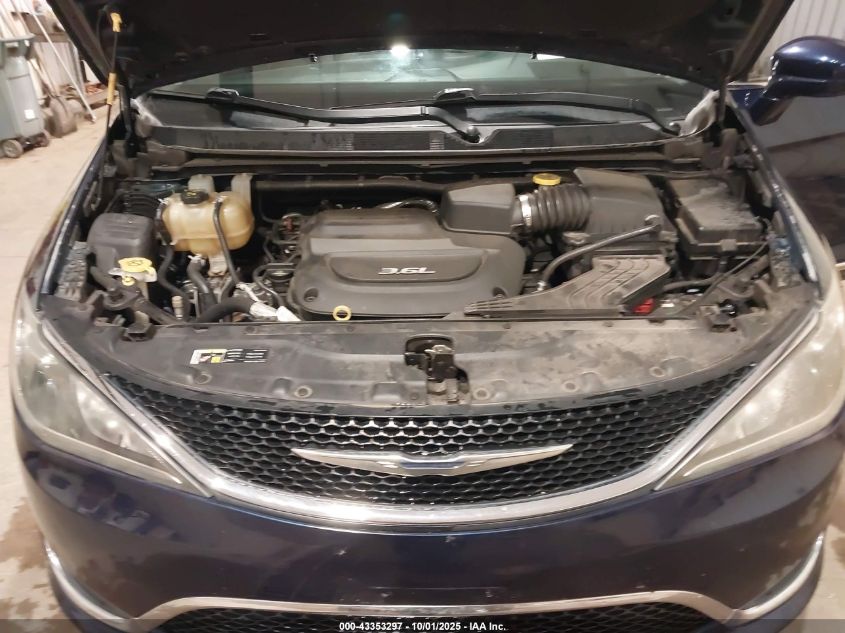 2017 Chrysler Pacifica Touring-L VIN: 2C4RC1BG7HR524438 Lot: 43353297