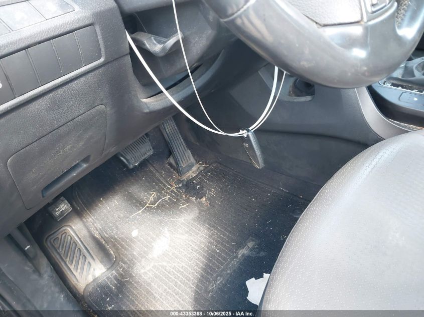 2013 Hyundai Santa Fe Sport 2.0T VIN: 5XYZU3LA9DG124088 Lot: 43353368