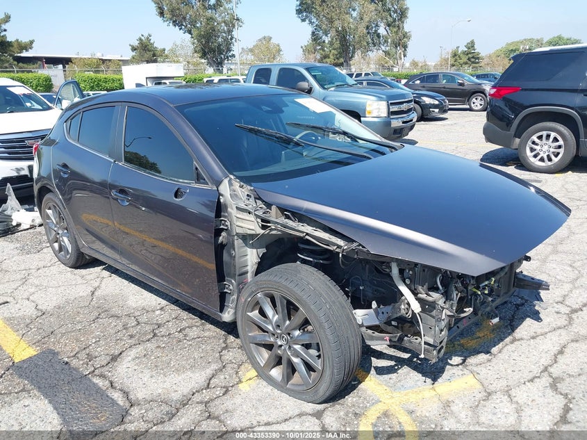 2018 MAZDA MAZDA3 TOURING - 3MZBN1L39JM208928