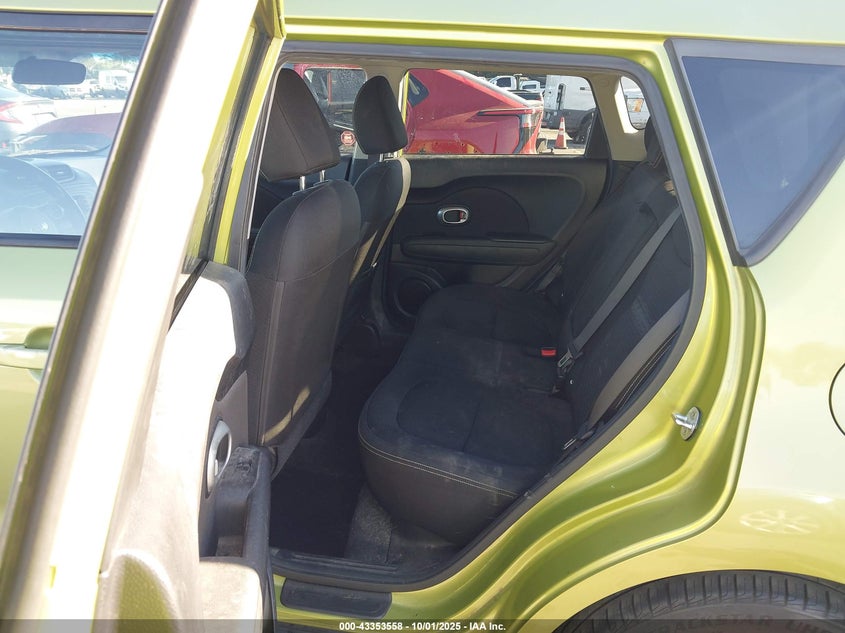 2015 KIA SOUL + KNDJP3A55F7788382