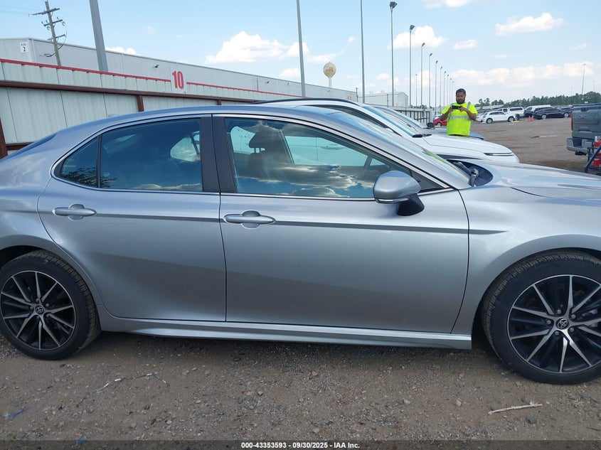 2024 TOYOTA CAMRY SE - 4T1G11AK7RU858777