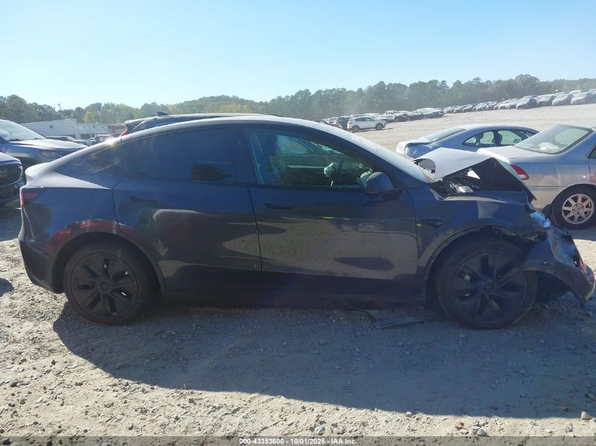 2025 Tesla Model Y Long Range Dual Motor All-Wheel Drive VIN: 7SAYGDEE0SA358164 Lot: 43353600