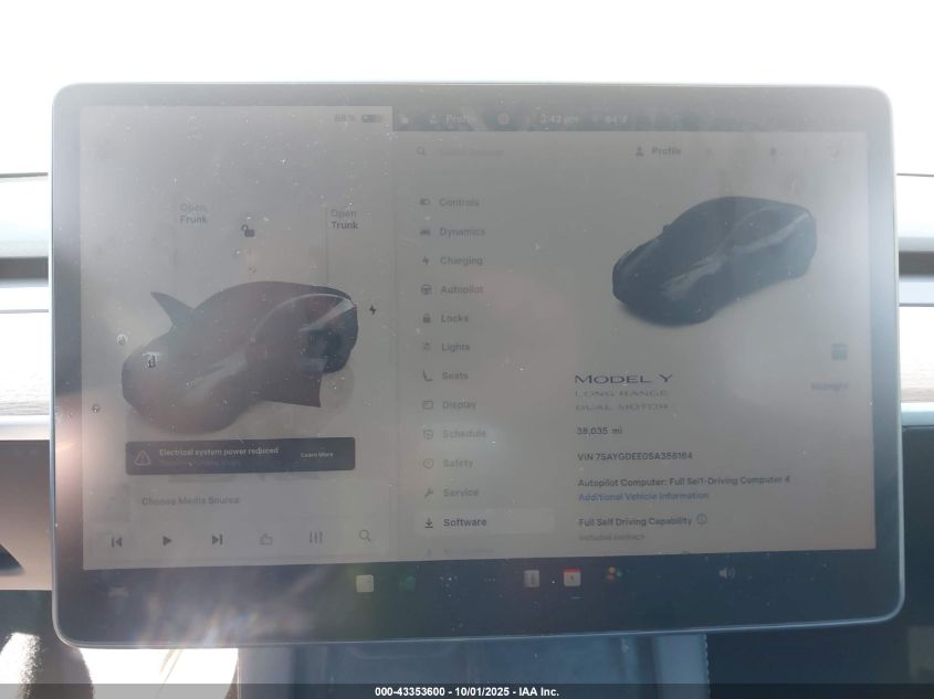 2025 Tesla Model Y Long Range Dual Motor All-Wheel Drive VIN: 7SAYGDEE0SA358164 Lot: 43353600
