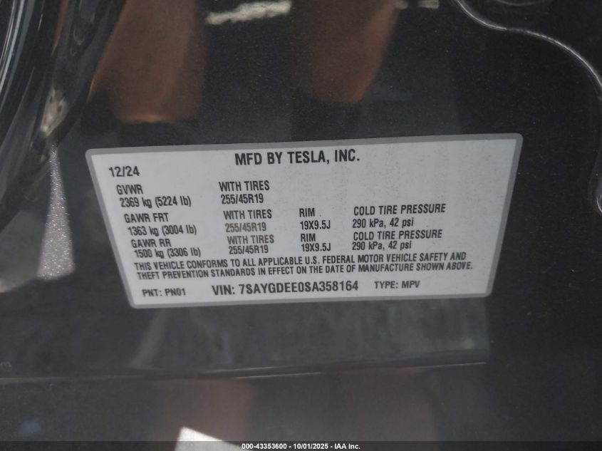 2025 Tesla Model Y Long Range Dual Motor All-Wheel Drive VIN: 7SAYGDEE0SA358164 Lot: 43353600