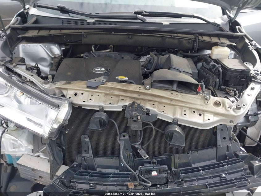 2017 TOYOTA HIGHLANDER LE PLUS - 5TDBZRFH3HS367760