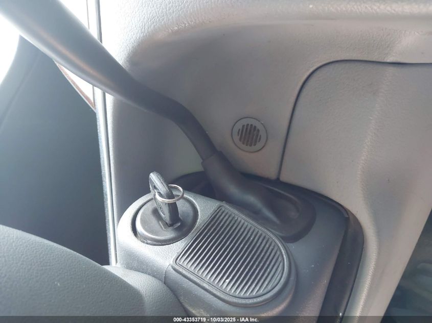 2005 Buick Lacrosse Cx VIN: 2G4WC532951228355 Lot: 43353719