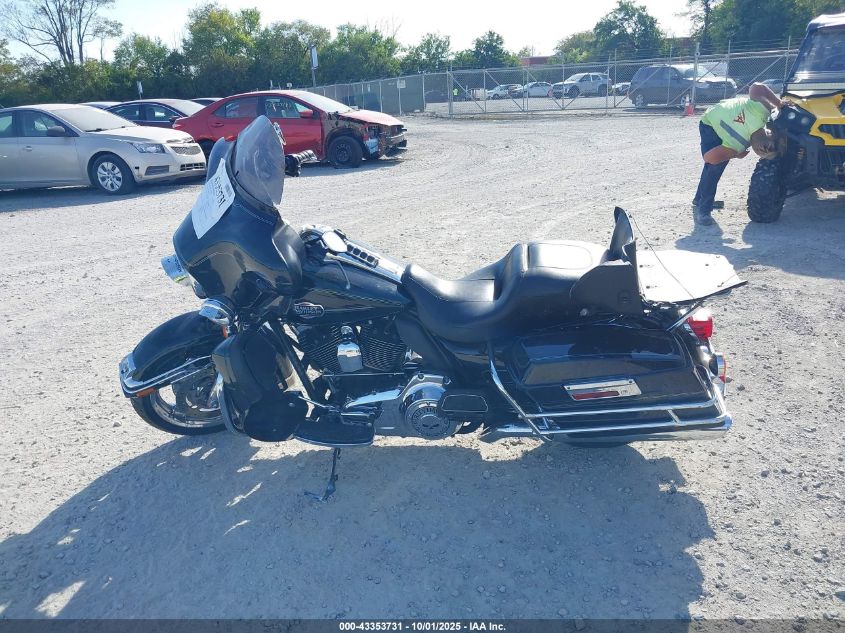 2010 Harley-Davidson Flhtcu VIN: 1HD1FC411AB645252 Lot: 43353731