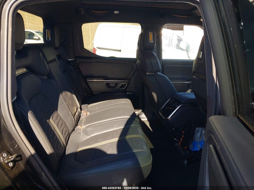 2022 Rivian R1T Adventure VIN: 7FCTGAAA8NN006610 Lot: 43353765