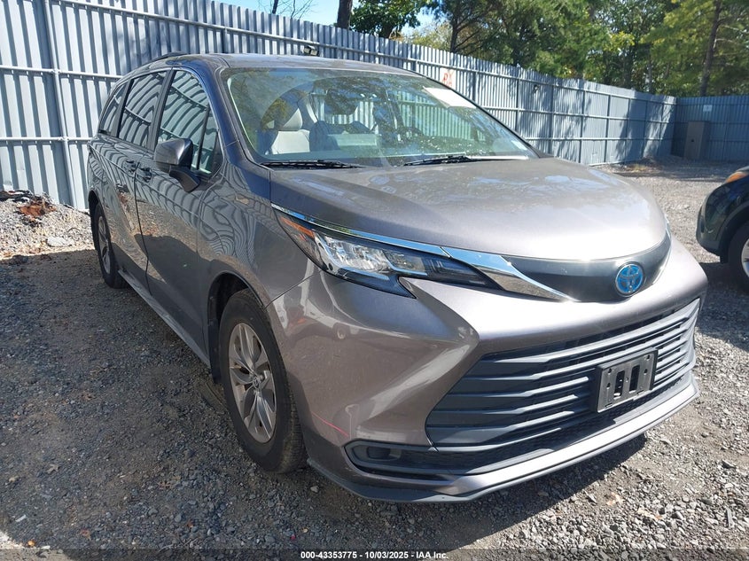 2022 TOYOTA SIENNA LE - 5TDKRKEC6NS130107