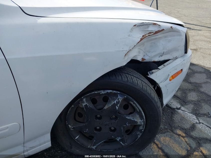 2005 Hyundai Elantra Gls/Gt VIN: KMHDN46D45U008974 Lot: 43353852