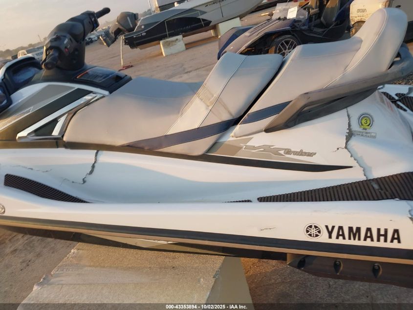 2015 Yamaha Cruiser VIN: YAMA2301L415 Lot: 43353894