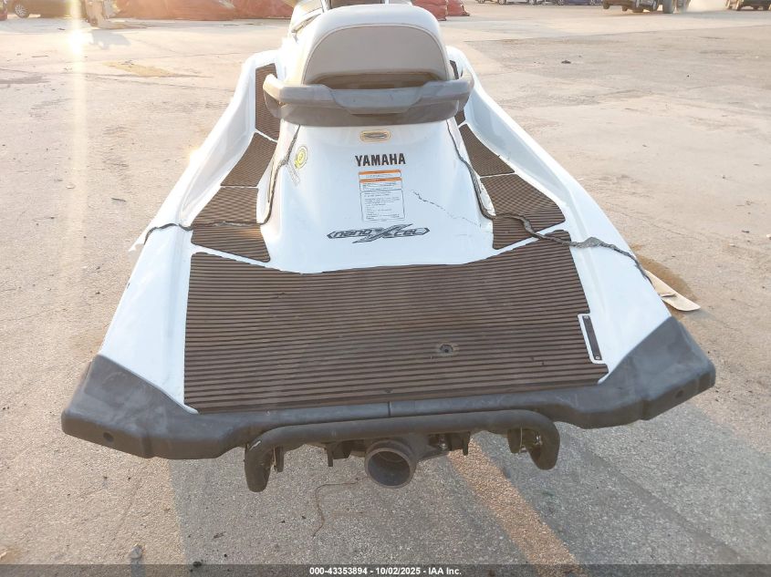 2015 Yamaha Cruiser VIN: YAMA2301L415 Lot: 43353894