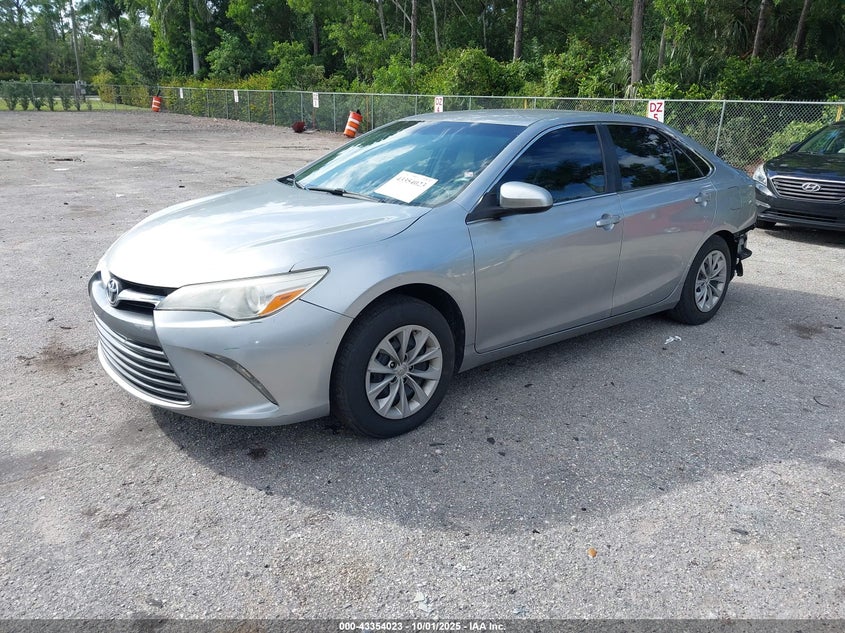 2017 Toyota Camry Le silver sedan gasoline 4T1BF1FKXHU396072 photo #3