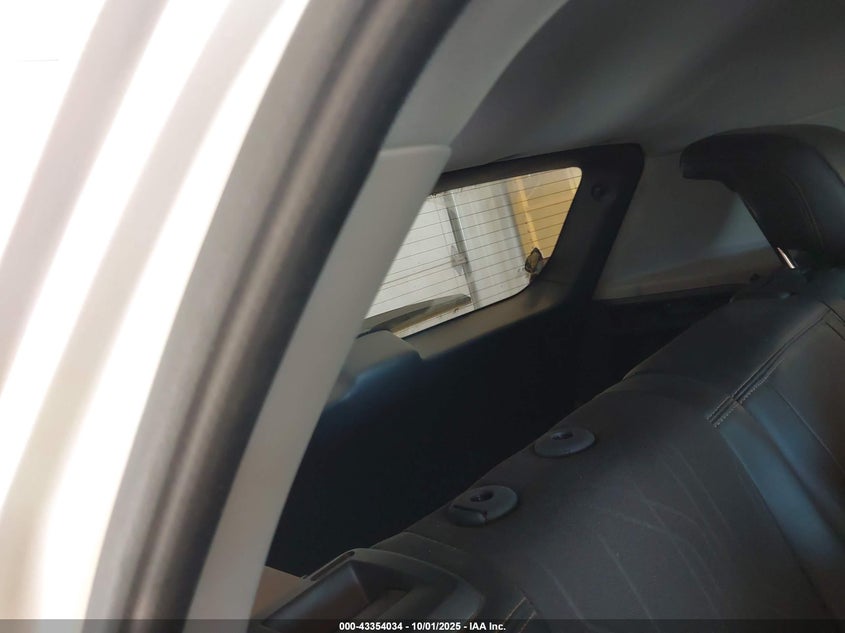 2018 Chevrolet Trax Lt VIN: KL7CJPSB8JB679715 Lot: 43354034