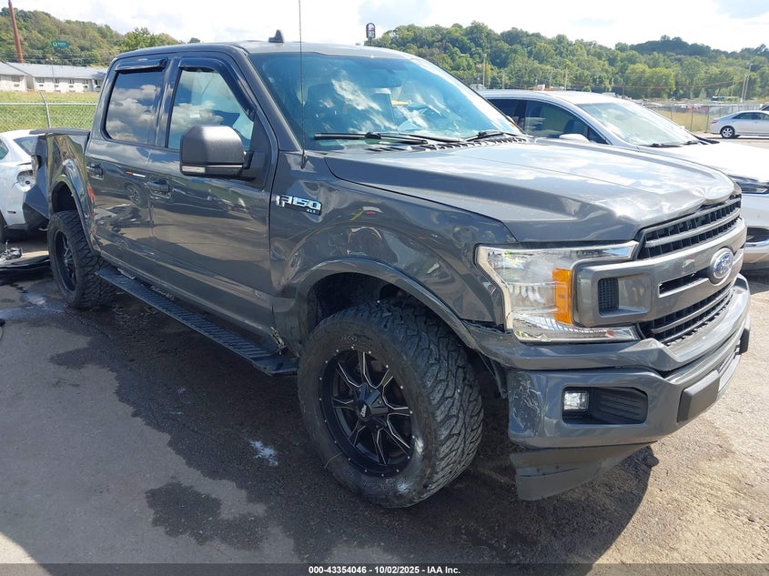 FORD F-150 XLT
