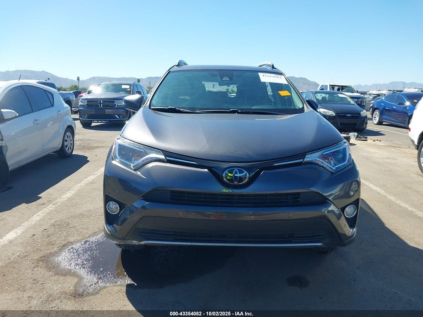 2018 TOYOTA RAV4 XLE - JTMWFREV6JJ739192