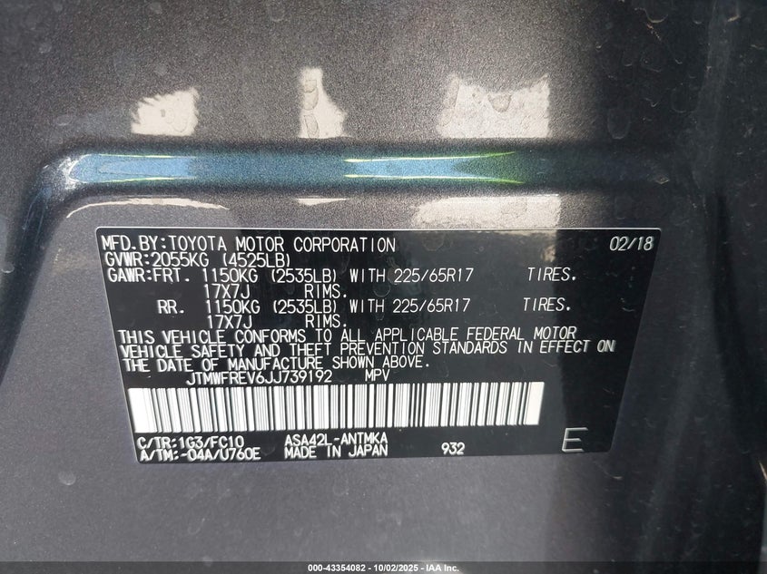 2018 TOYOTA RAV4 XLE - JTMWFREV6JJ739192