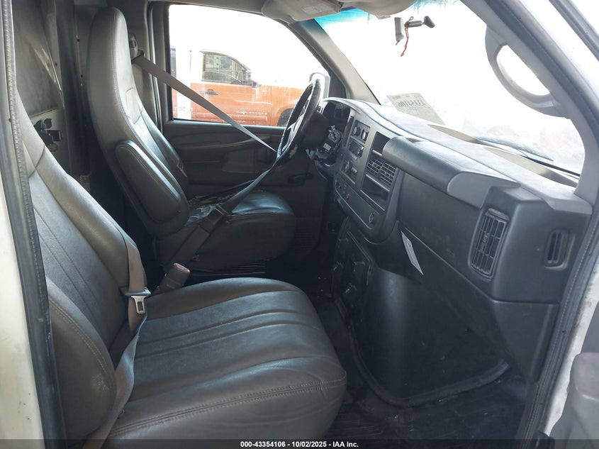 1GCWGFCB3C1108651 2012 CHEVROLET EXPRESS photo no. 5