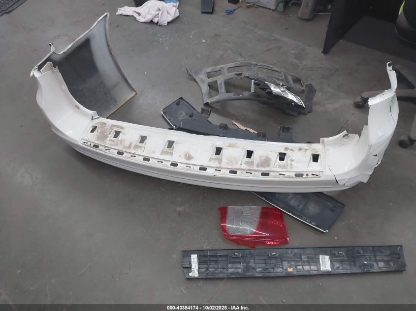 2011 Chrysler Town & Country Touring VIN: 2A4RR5DG7BR798257 Lot: 43354174