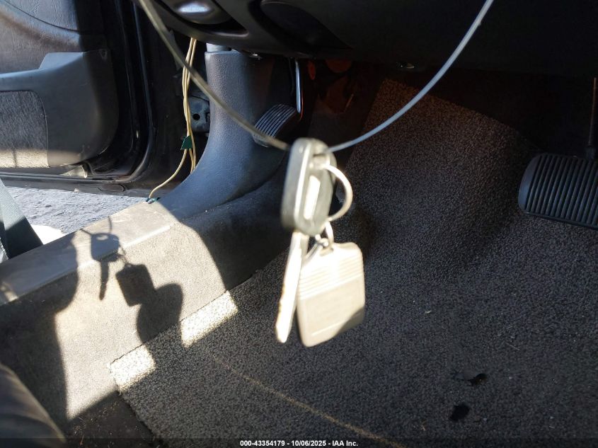 1999 Lincoln Continental VIN: 1LNHM97V7XY609915 Lot: 43354179