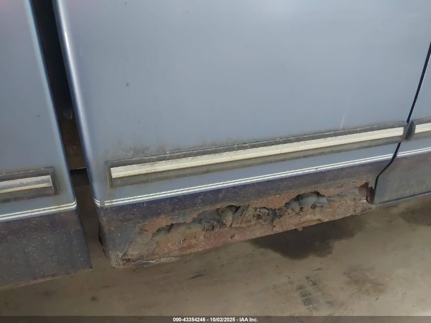 1996 Ford F250 VIN: 1FTHX25HXTEA55619 Lot: 43354246