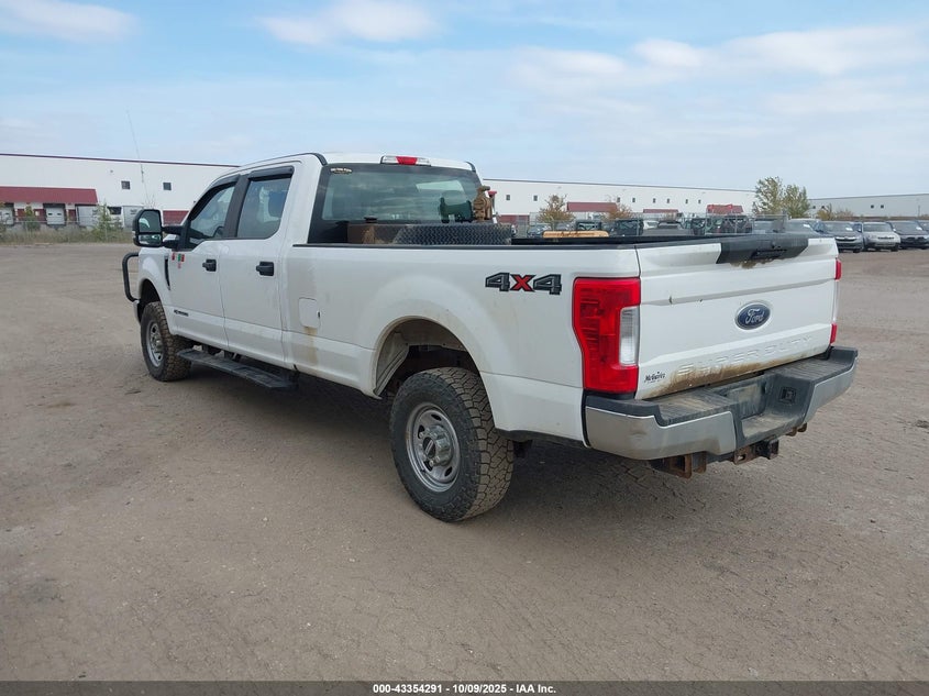 1FT7W2BTXHEC15271 2017 FORD F250 photo no. 3