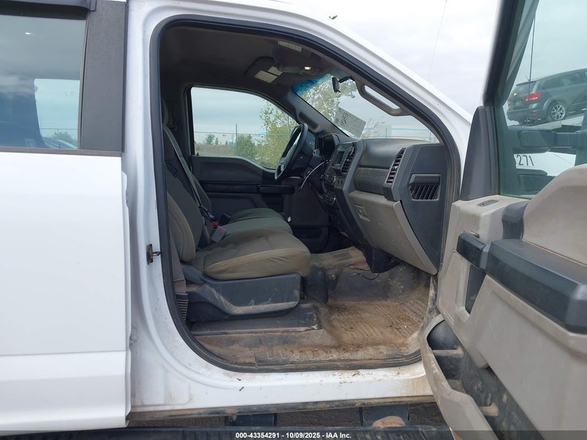 1FT7W2BTXHEC15271 2017 FORD F250 photo no. 5