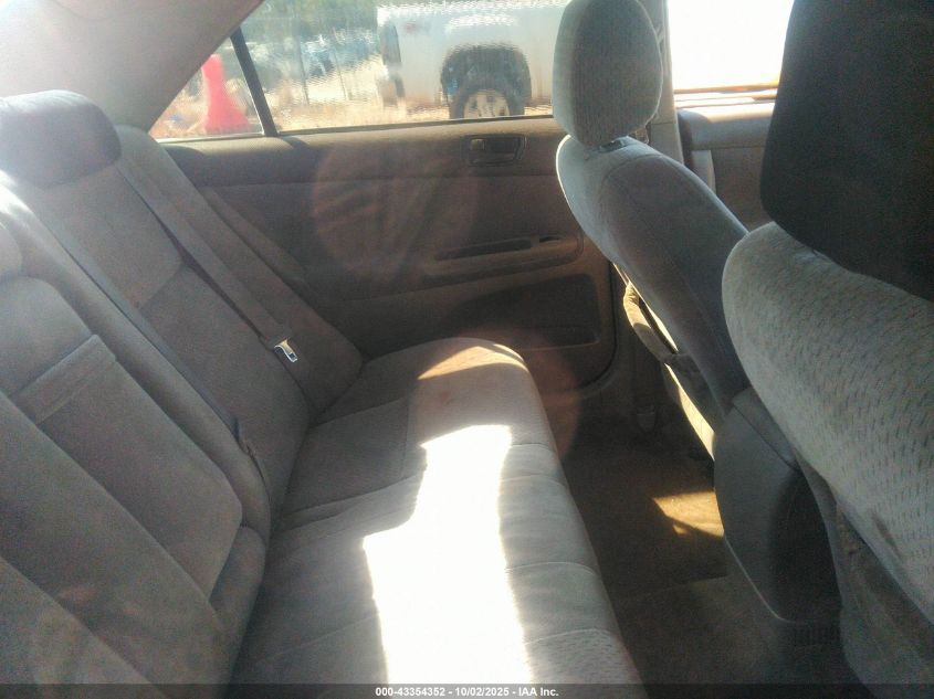 2004 Toyota Camry Le VIN: 4T1BE32KX4U904216 Lot: 43354352