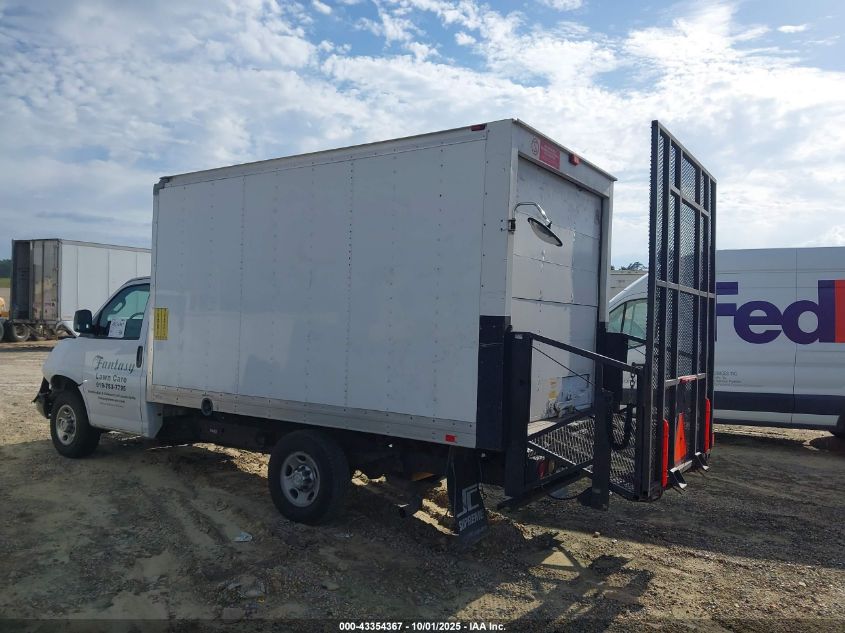 2017 Chevrolet Express Cutaway Work Van VIN: 1GB0GRFF1H1150866 Lot: 43354367