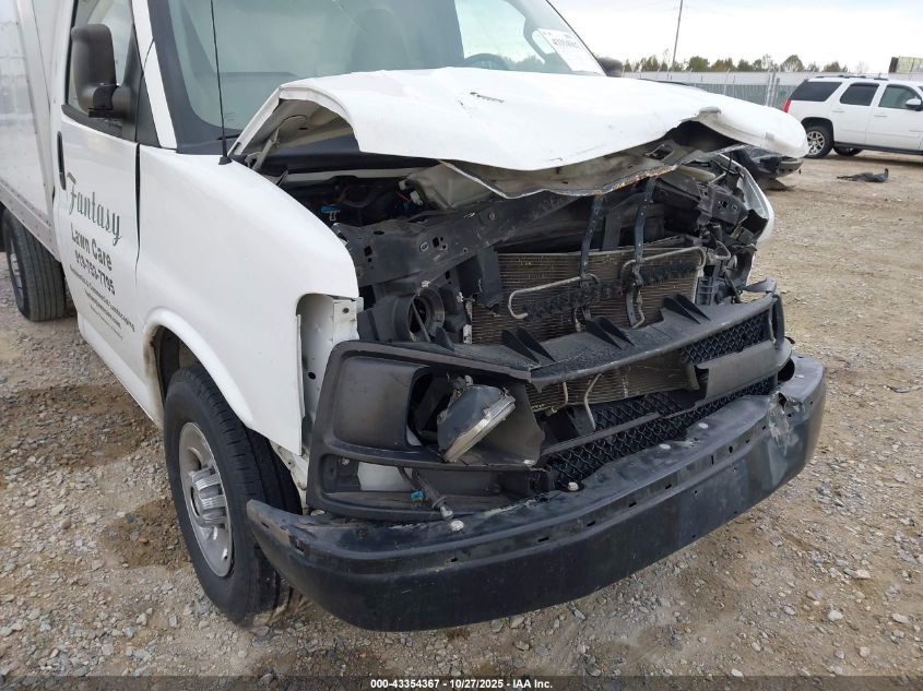 2017 Chevrolet Express Cutaway Work Van VIN: 1GB0GRFF1H1150866 Lot: 43354367