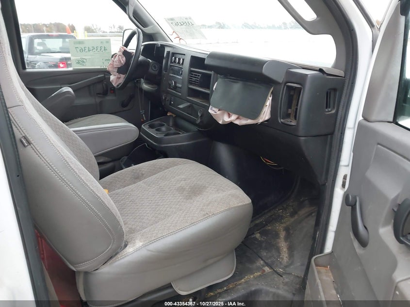 2017 Chevrolet Express Cutaway Work Van VIN: 1GB0GRFF1H1150866 Lot: 43354367