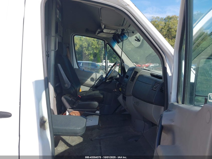 WD3PE8CB8B5604634 2011 MERCEDES-BENZ SPRINTER photo no. 5