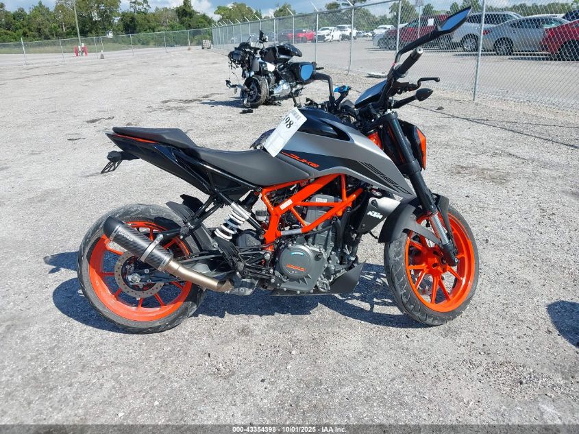 2021 Ktm 390 Duke VIN: MD2JPJ407MC256862 Lot: 43354398