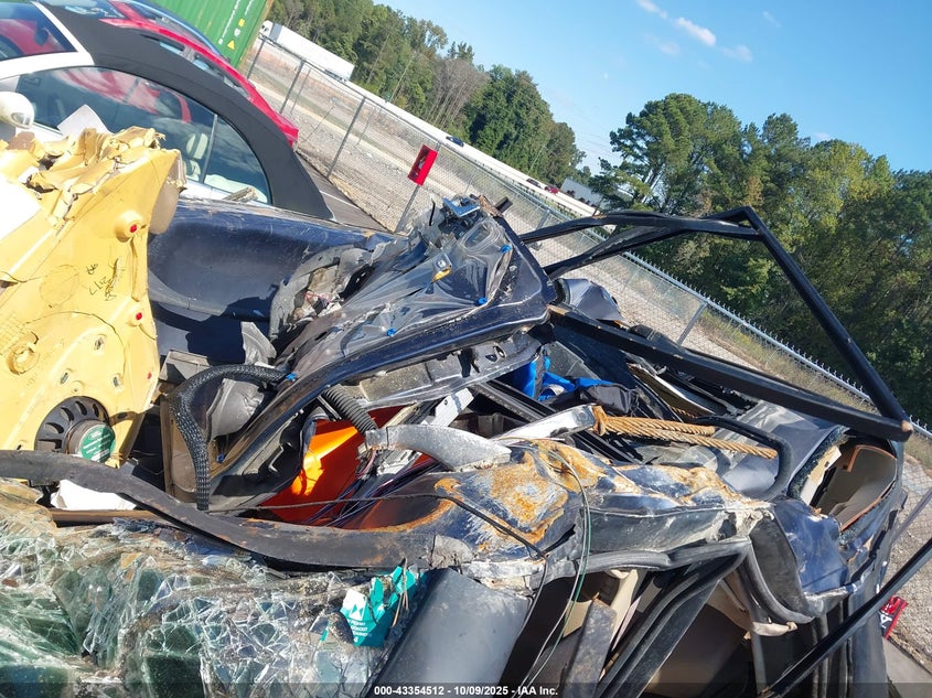 2000 Land Rover Discovery Series Ii Cloth/Series Ii Leather VIN: SALTY1245YA235021 Lot: 43354512