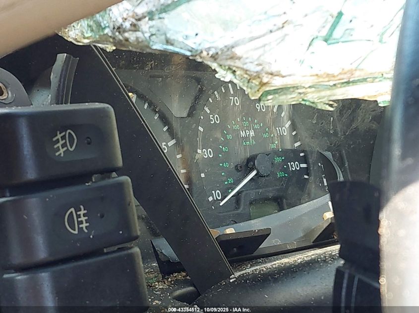 2000 Land Rover Discovery Series Ii Cloth/Series Ii Leather VIN: SALTY1245YA235021 Lot: 43354512