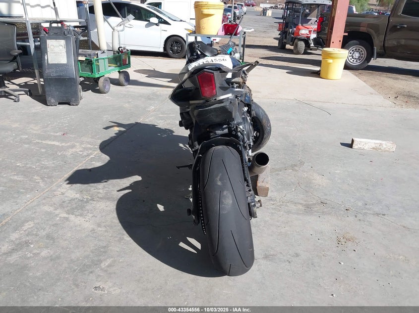 2016 Yamaha Yzfr1M C VIN: JYARN40Y2GA000183 Lot: 43354556