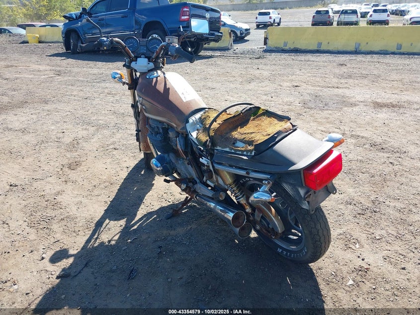 JH2RC0802CU006714 1982 HONDA CB photo no. 3