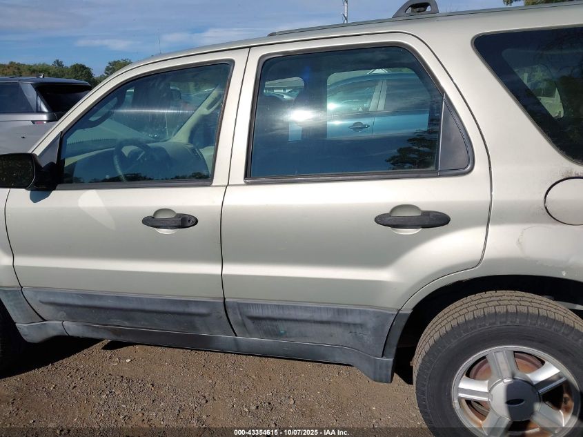 2003 Ford Escape Xls VIN: 1FMYU02103KE02120 Lot: 43354615