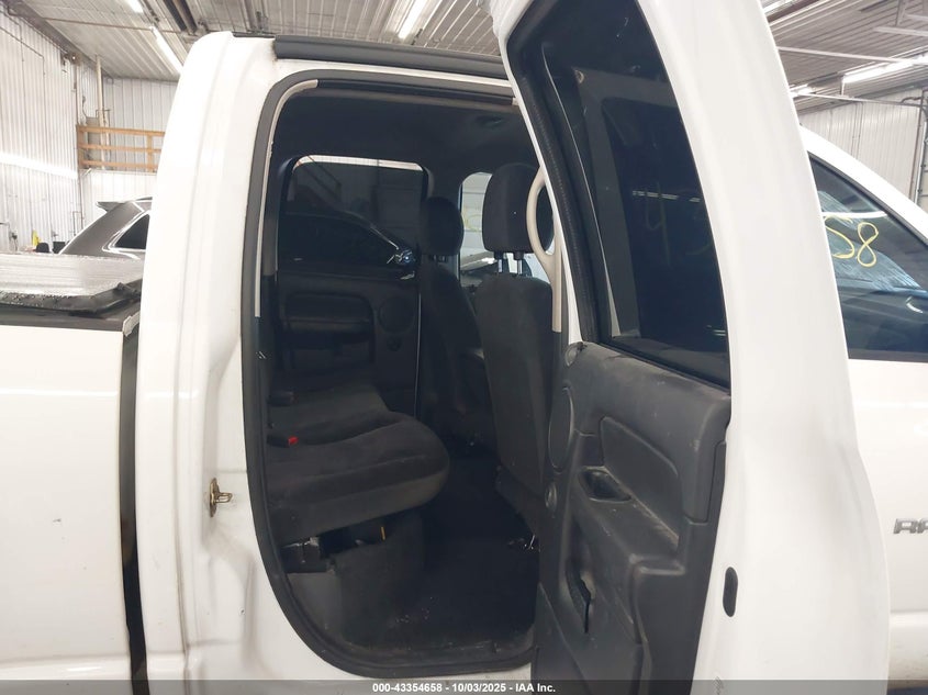 2005 Dodge Ram 1500 Slt/Laramie VIN: 1D7HU18N35J526188 Lot: 43354658