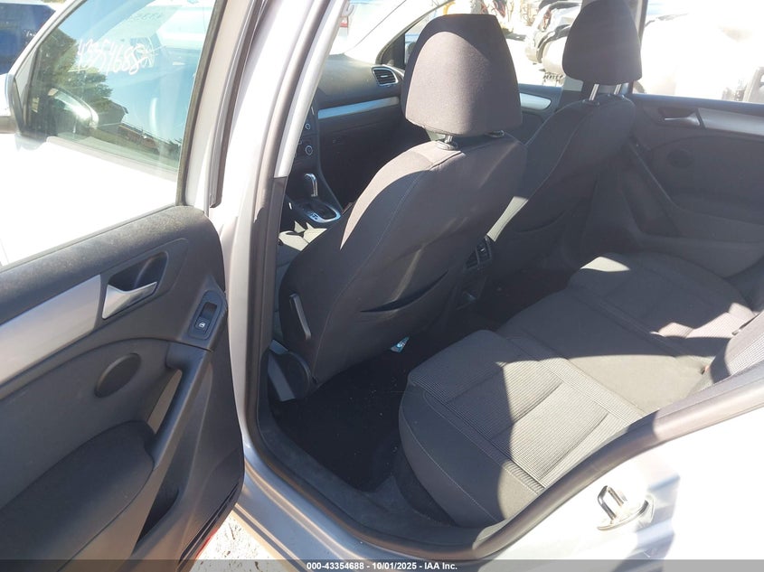 2013 VOLKSWAGEN GOLF 2.5L 4-DOOR - WVWDB7AJ2DW040241