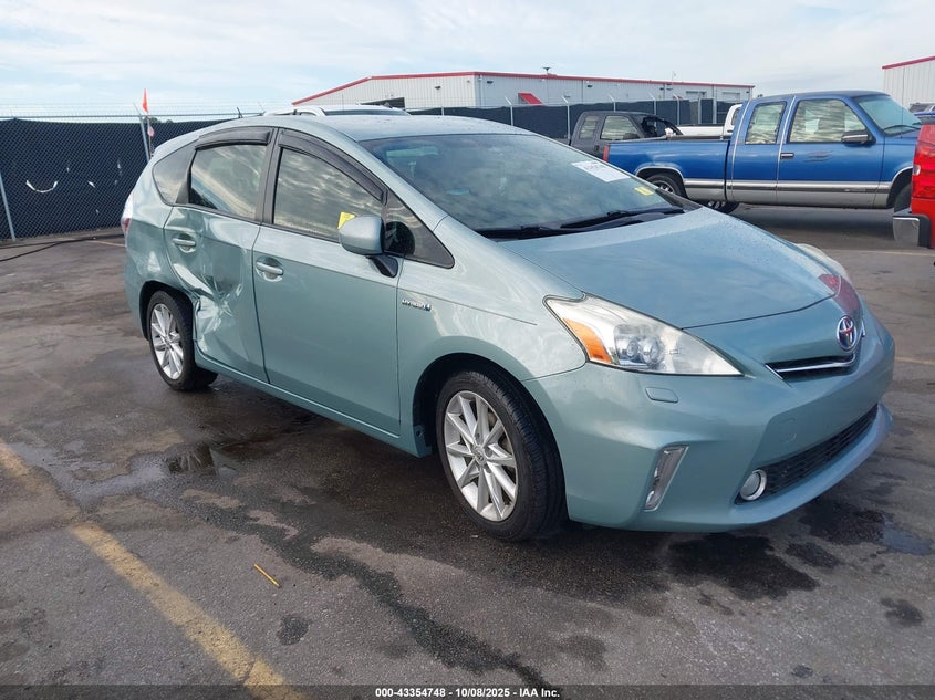 TOYOTA PRIUS V FIVE
