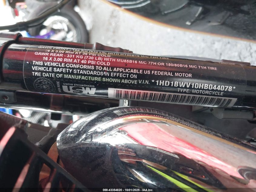 2017 Harley-Davidson Flstc Heritage Softail Classic VIN: 1HD1BWV10HB044078 Lot: 43354820