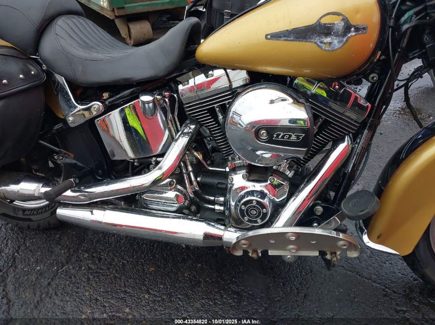 2017 Harley-Davidson Flstc Heritage Softail Classic VIN: 1HD1BWV10HB044078 Lot: 43354820