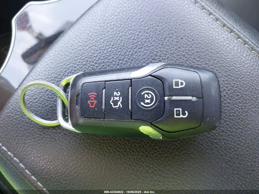 2016 Ford Fusion Titanium VIN: 3FA6P0D95GR272235 Lot: 43354822