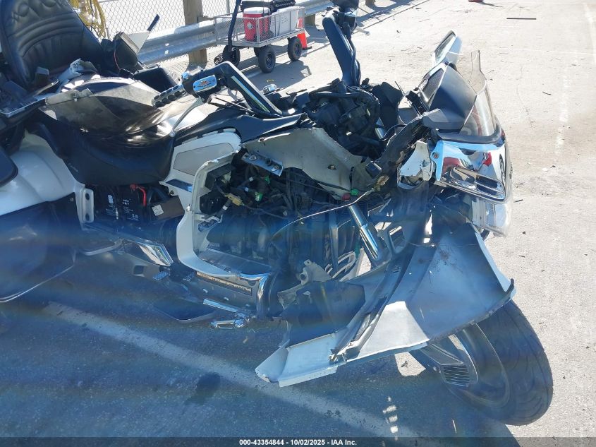 1997 Honda Gl1500 Se12 VIN: 1HFSC2230VA903582 Lot: 43354844