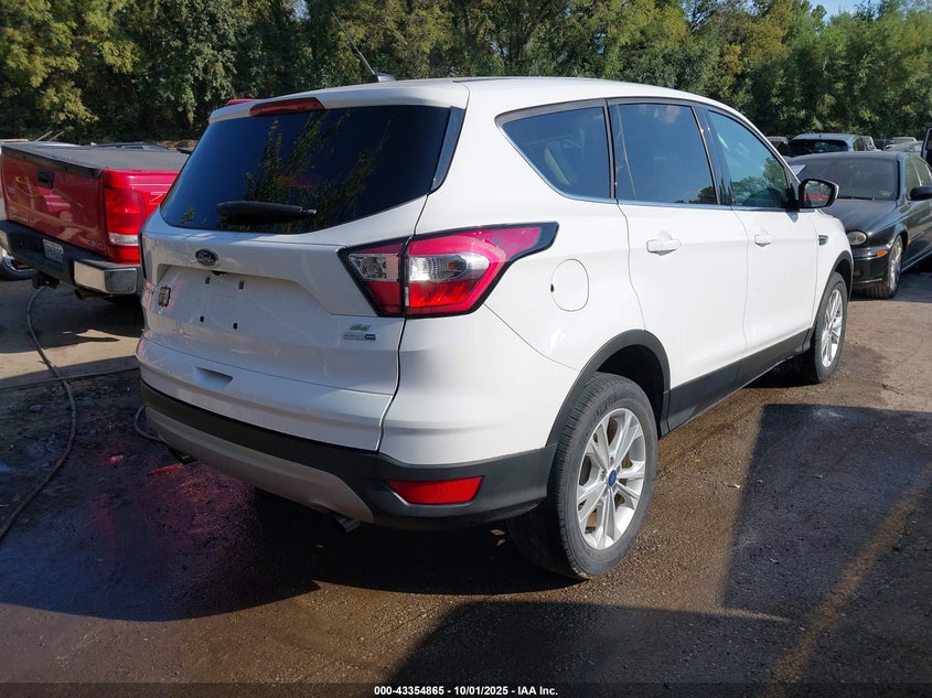 2017 FORD ESCAPE SE - 1FMCU9GD7HUD92702