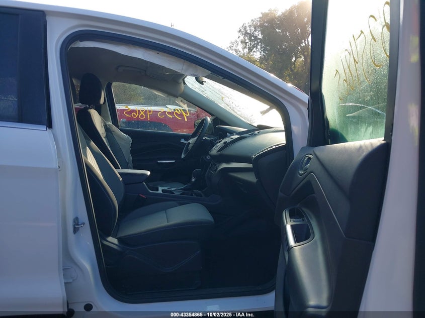 2017 FORD ESCAPE SE - 1FMCU9GD7HUD92702