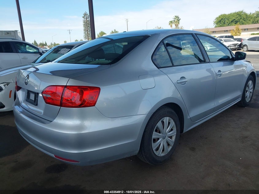 2014 VOLKSWAGEN JETTA 2.0L S - 3VW2K7AJXEM320737