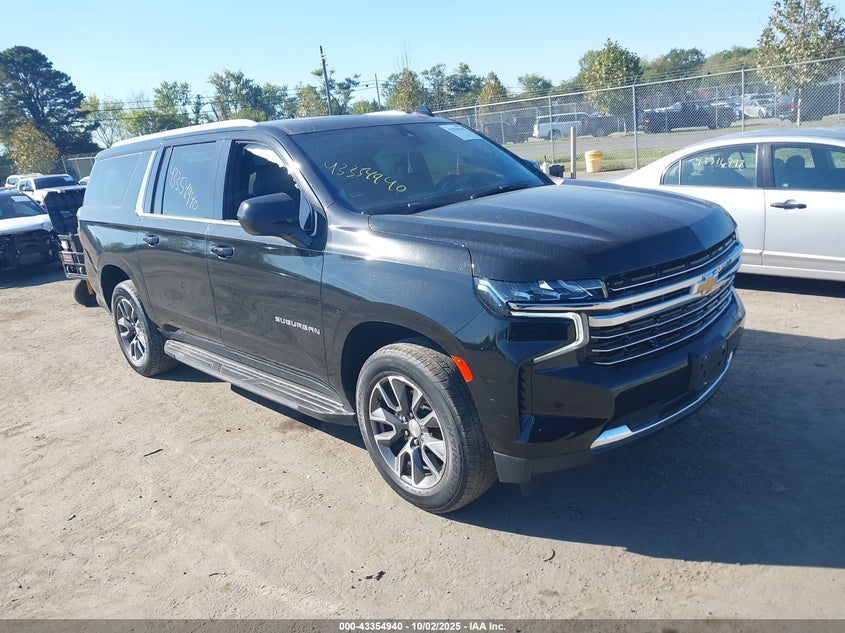 CHEVROLET SUBURBAN 4WD LT
